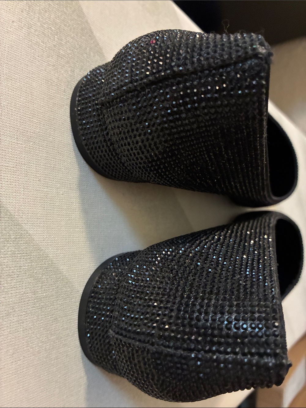 Steve Madden Black Satin and Rhinestone Flats NWT Size 8.5 - Picture 4 of 7